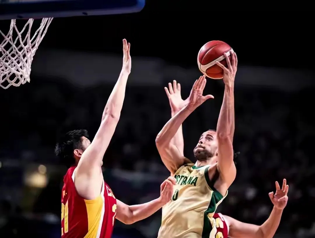 太阳城集团-一场激动人心的篮球比赛席卷全球舆论的简单介绍