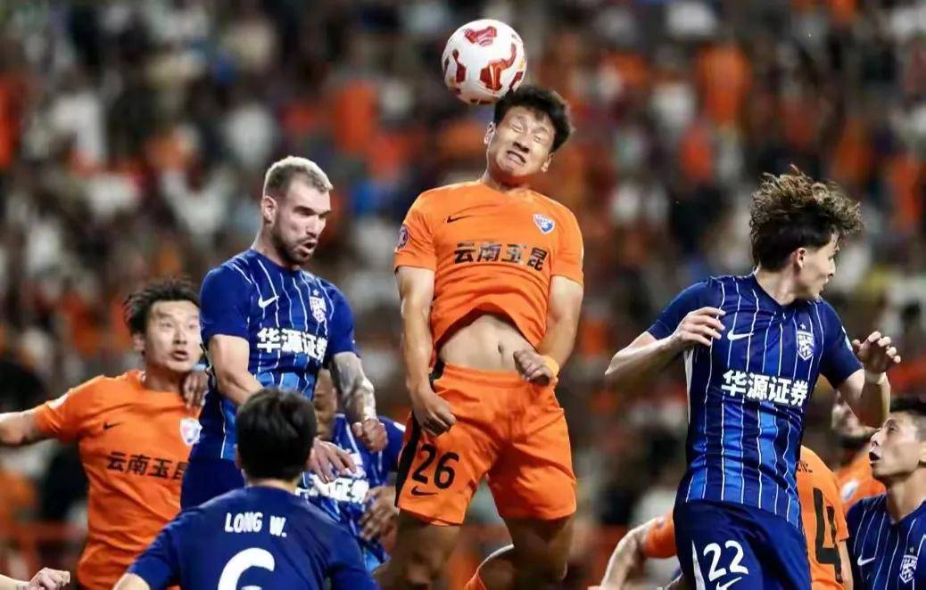 太阳城集团-球员受伤瞬间